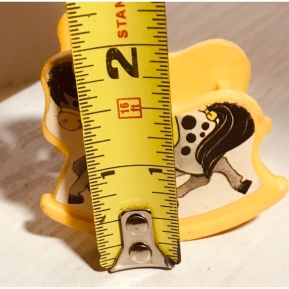 Vintage 1972 Fisher Price Lov Toys Yellow Rocking Horse Chair Dollhouse Furnitur - Picture 8 of 14